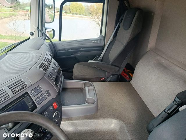 DAF CF 400 - 8