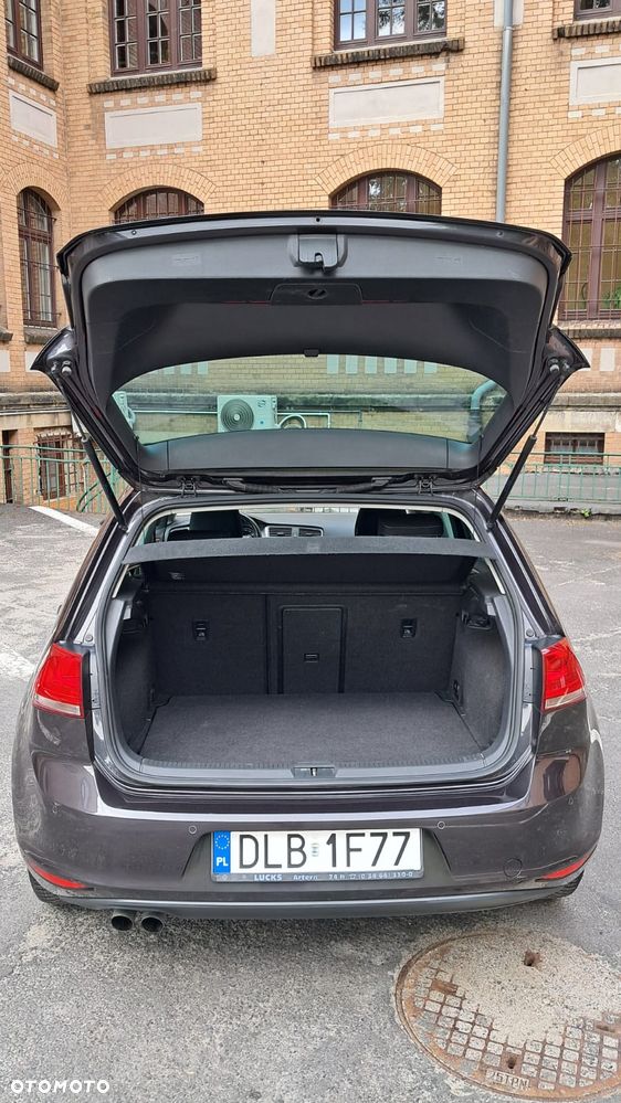 Volkswagen Golf - 5