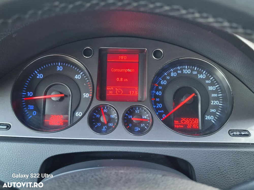 Volkswagen Passat 1.9 TDI DPF BlueMotion - 6