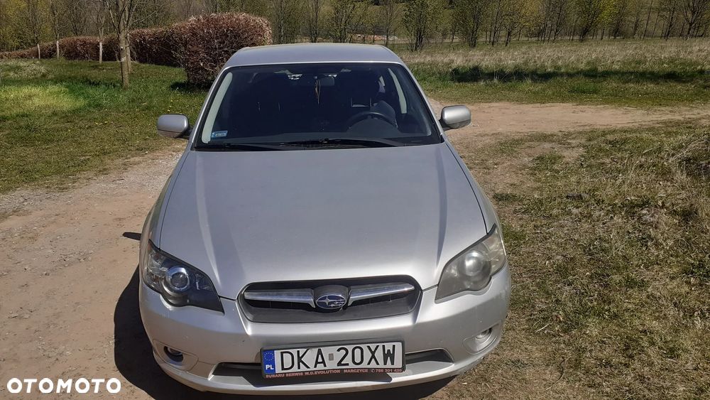Subaru Legacy - 8