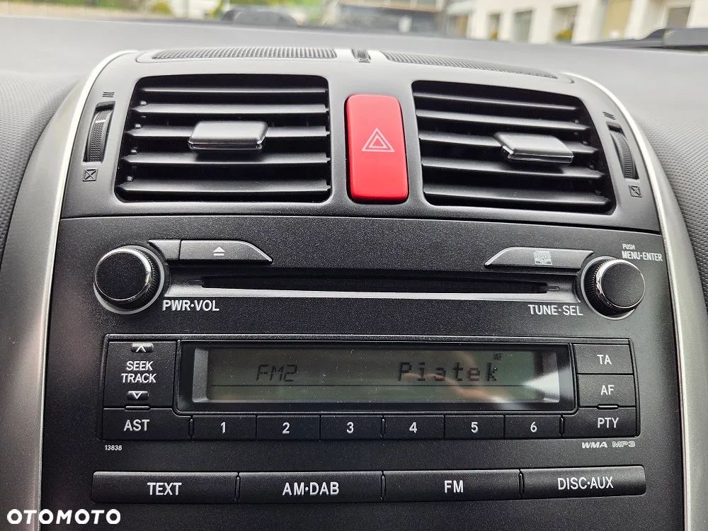 Toyota Auris 1.6 Valvematic Edition - 19