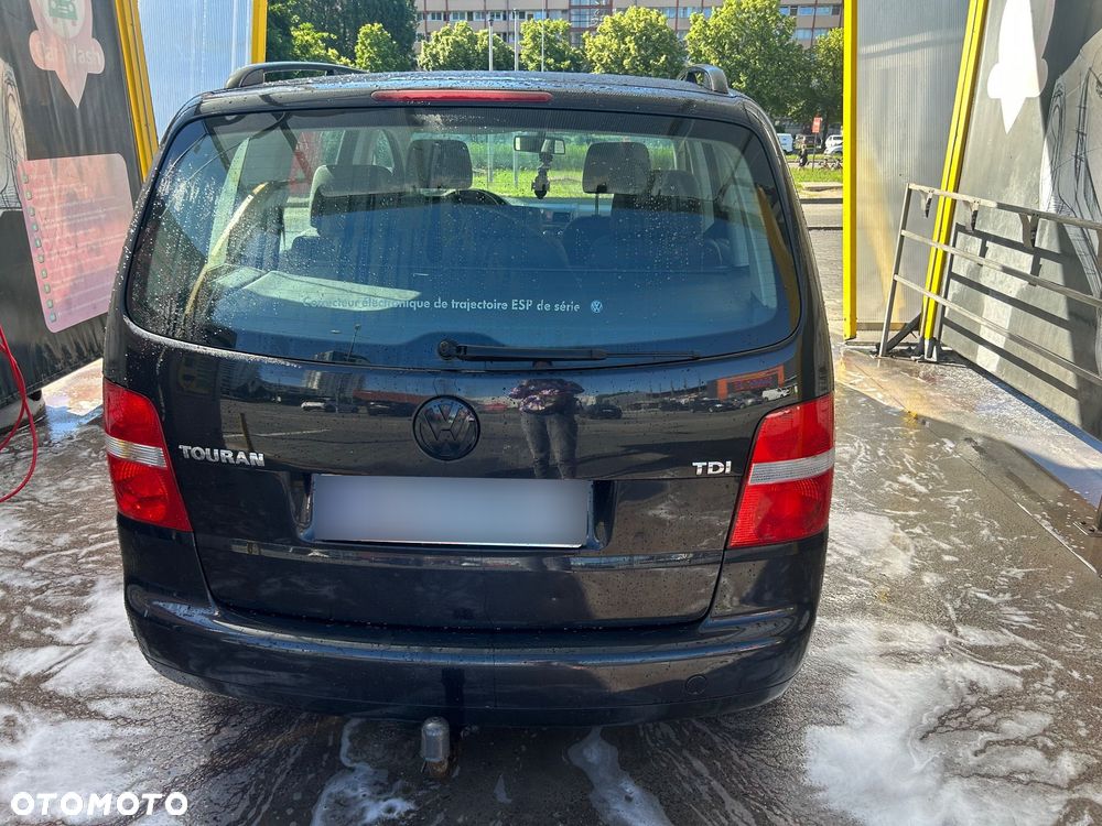 Volkswagen Touran 1.9 TDI Highline - 5