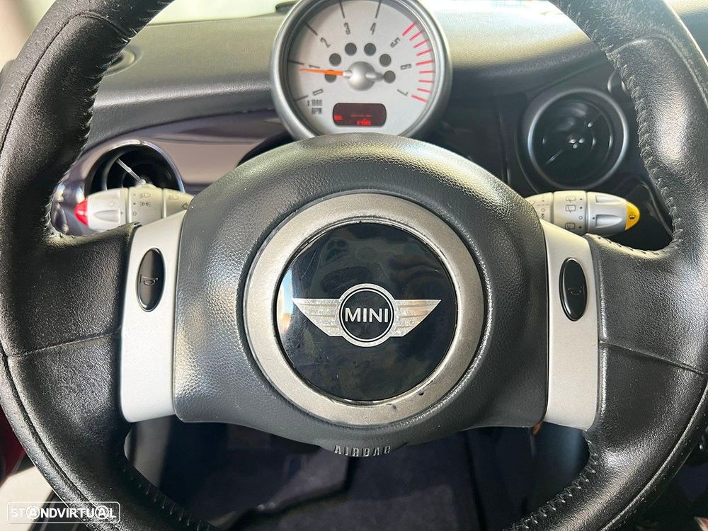 MINI 3 Portas One 1.4 D - 17