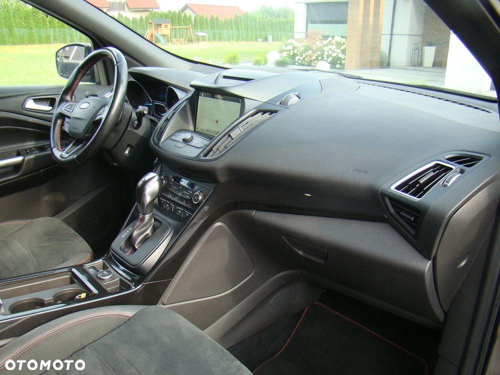Ford Kuga 2.0 TDCi 4x4 ST-Line - 35