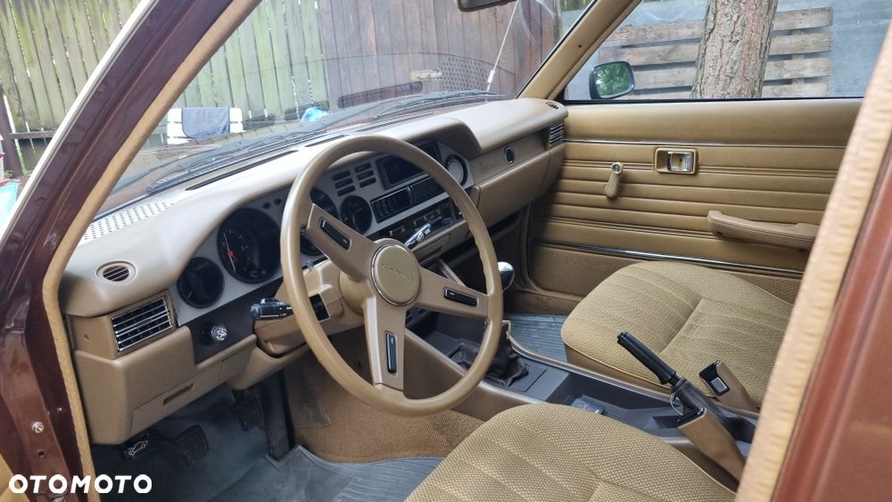 Toyota Carina - 7