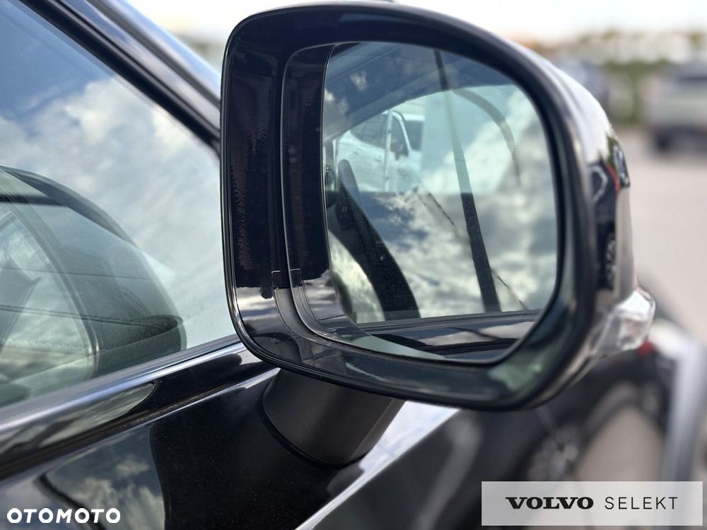 Volvo V90 Cross Country - 30