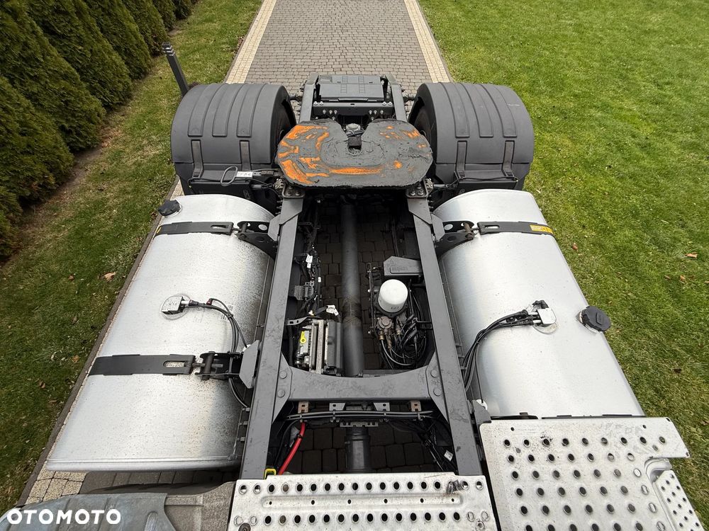 Volvo FH 460 AUTOMAT PARK COOL DWA ZBIORNIKI - 9