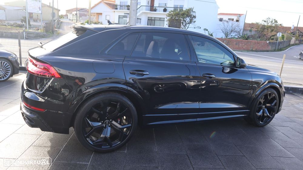Audi RS Q8 4.0 TFSI quattro Tiptronic - 11