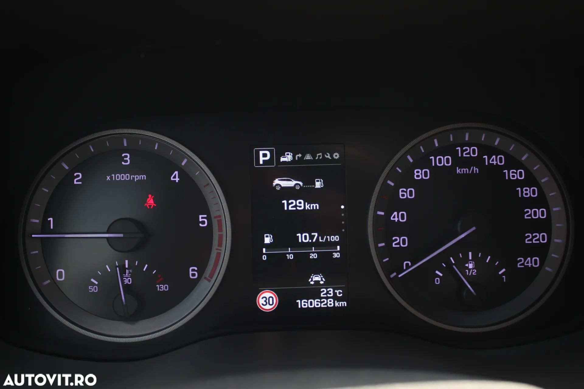 Hyundai Tucson 2.0 CRDI 4WD 8AT Luxury - 18