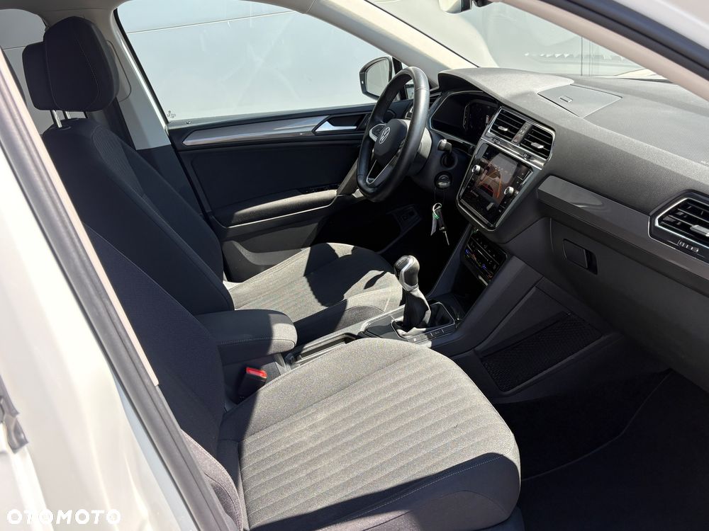 Volkswagen Tiguan Allspace 2.0 TDI SCR Comfortline - 21