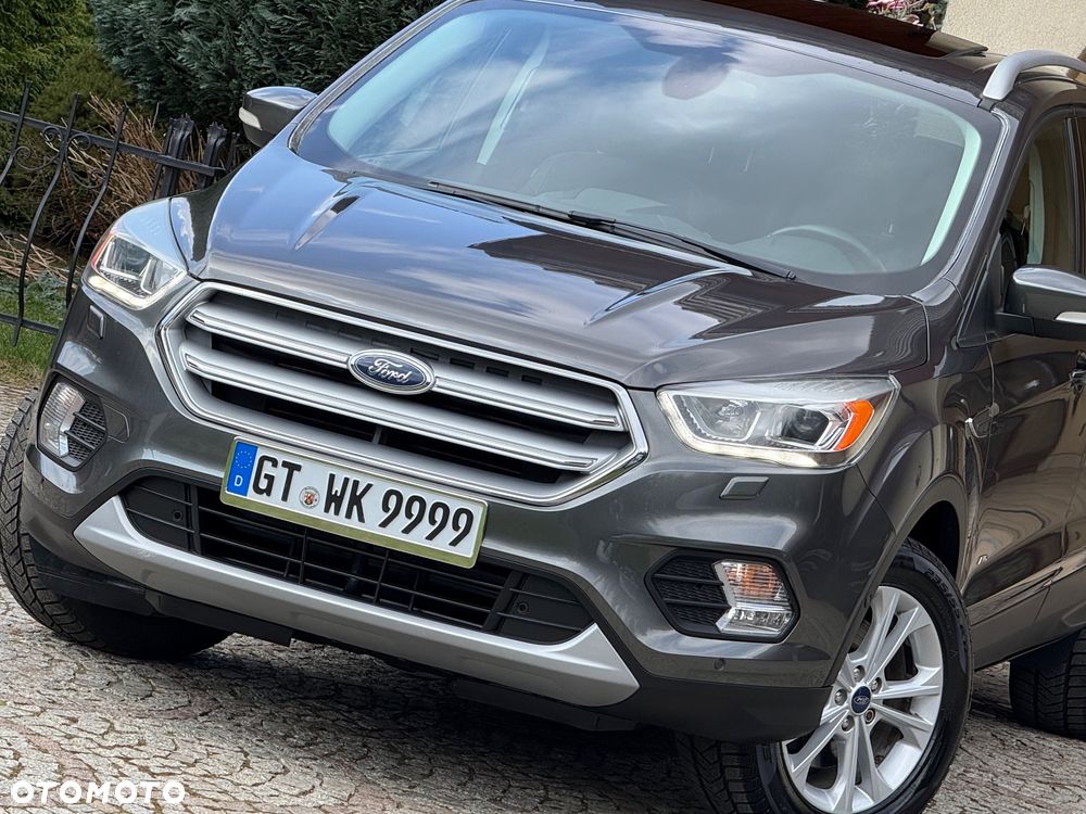 Ford Kuga 2.0 TDCi 4x4 Titanium - 4