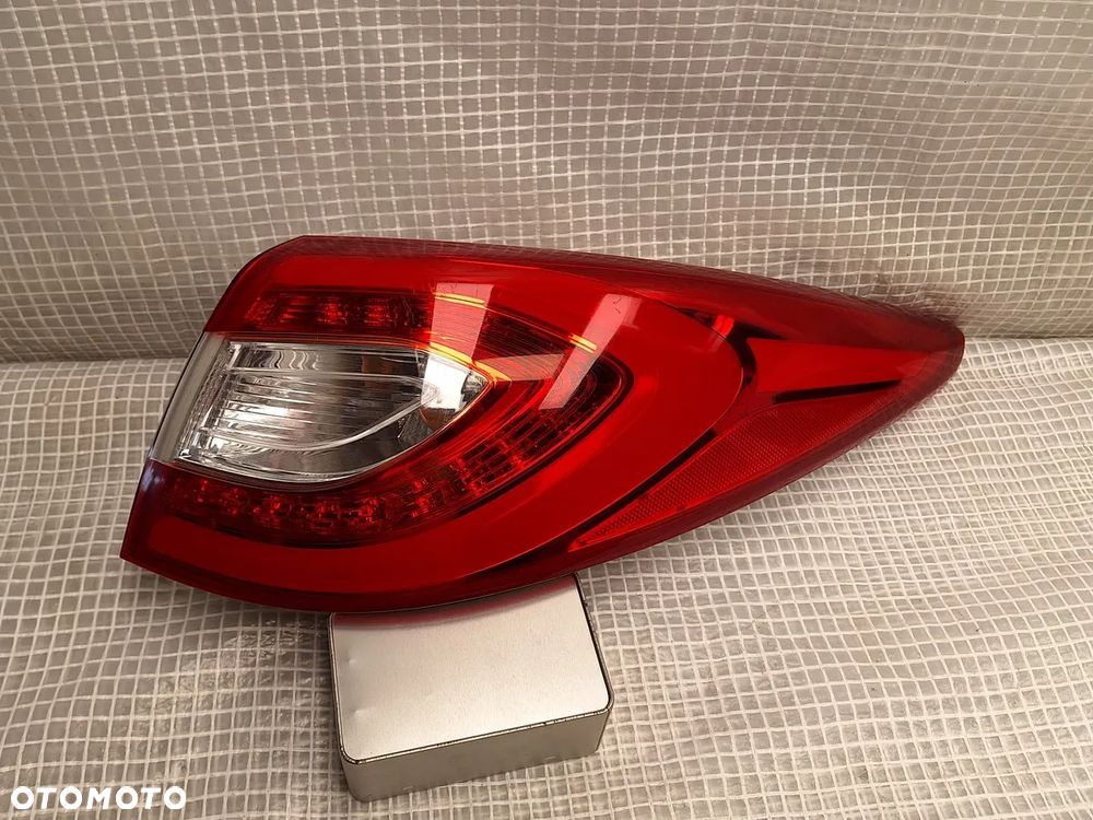 lampa tyl tylna prawa hyundai ix35 lift 2013- led 92402-2y500 orginal demontaz EUROPA - 1