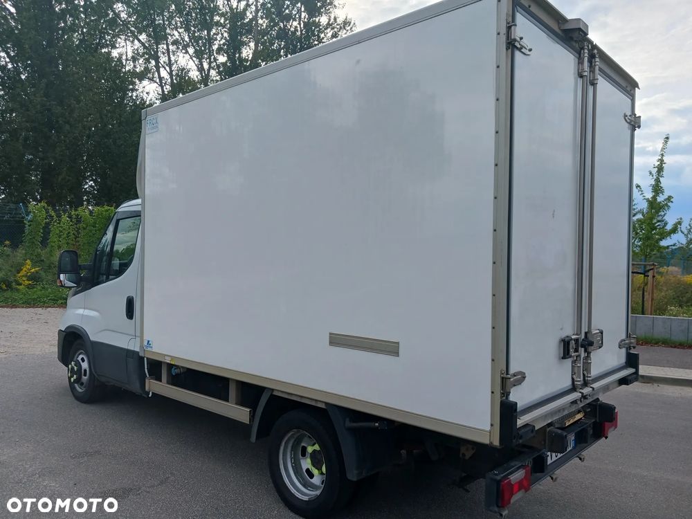 Iveco Daily 2020r E6 Lift 2.3 136 KM IZOTERMA CHŁODNIA  Bliźniaki KLIMA MROŹNIA AGREGAT 230V - 29