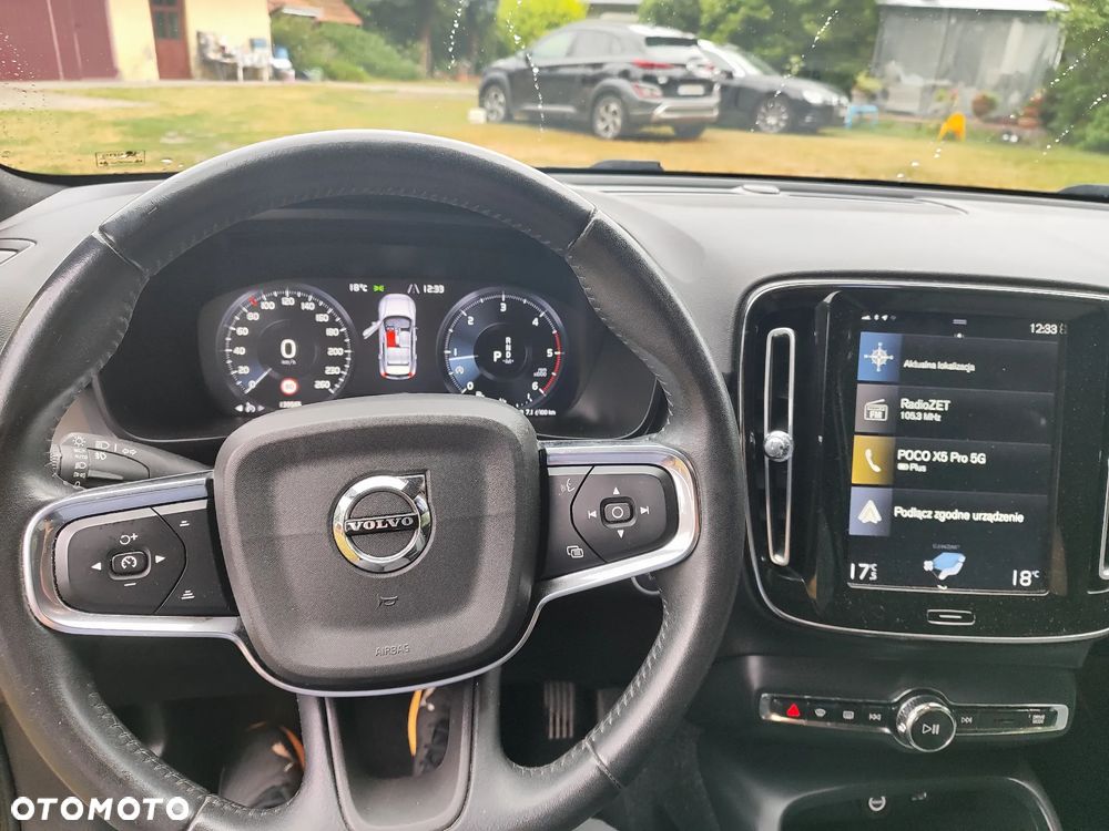 Volvo XC 40 D3 Momentum Pro - 25