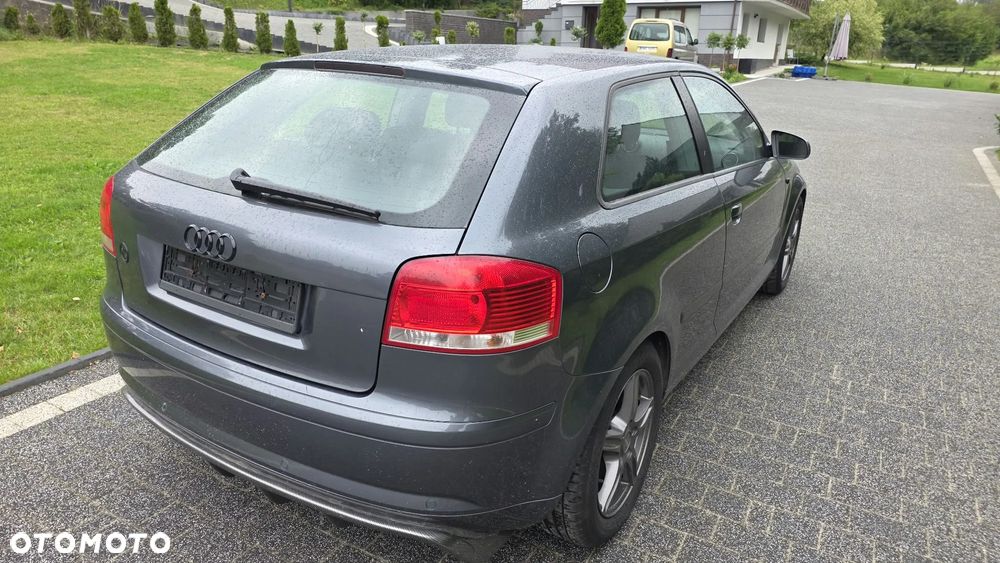Audi A3 3-drzwiowe 1.6 S Line Sportpaket plus - 7