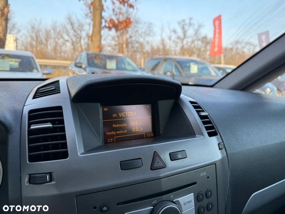 Opel Zafira 1.6 - 21