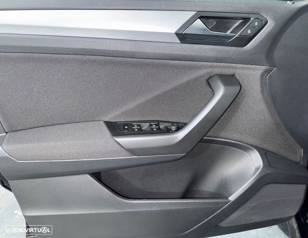 VW T-Roc 1.0 TSI Urban - 12