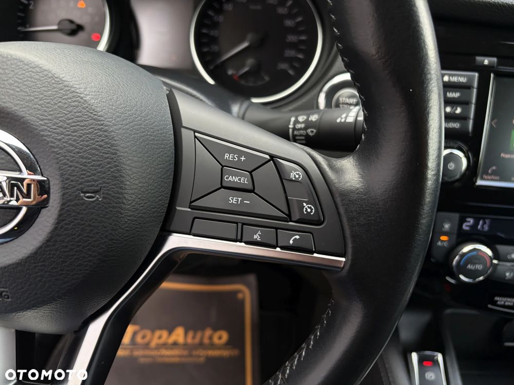 Nissan Qashqai 1.3 DIG-T N-Connecta DCT - 24