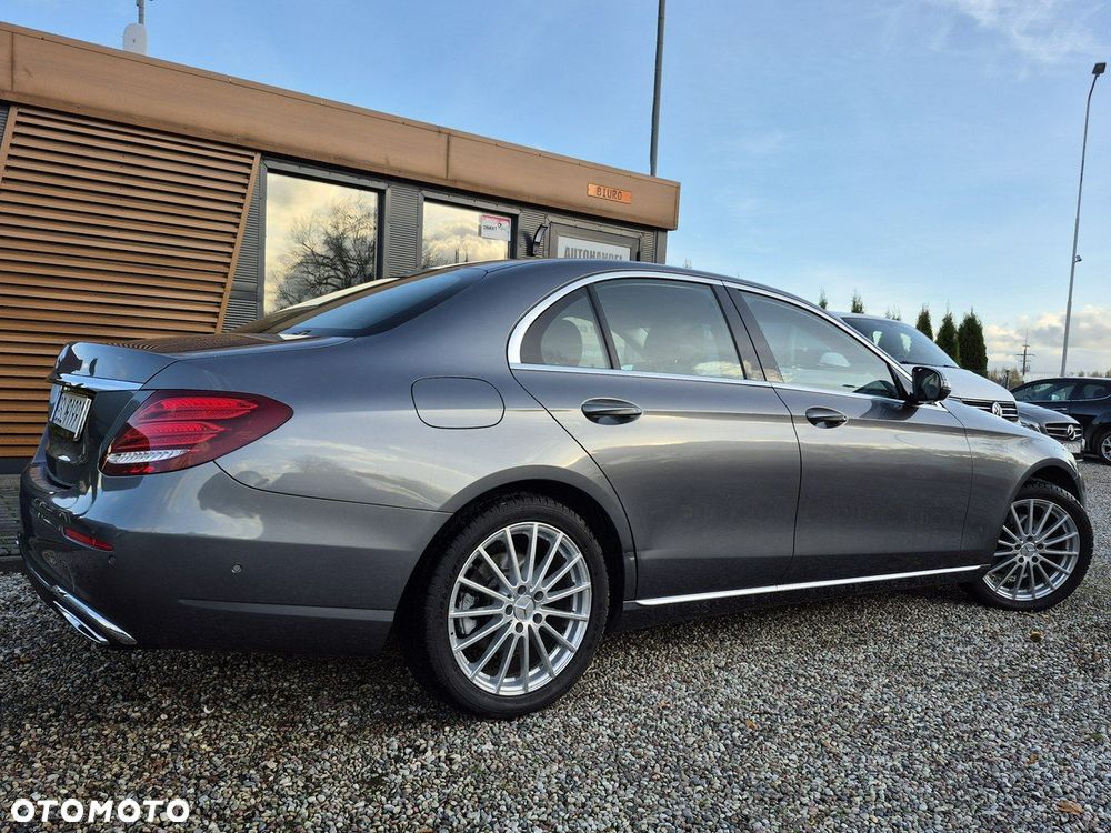 Mercedes-Benz Klasa E - 25