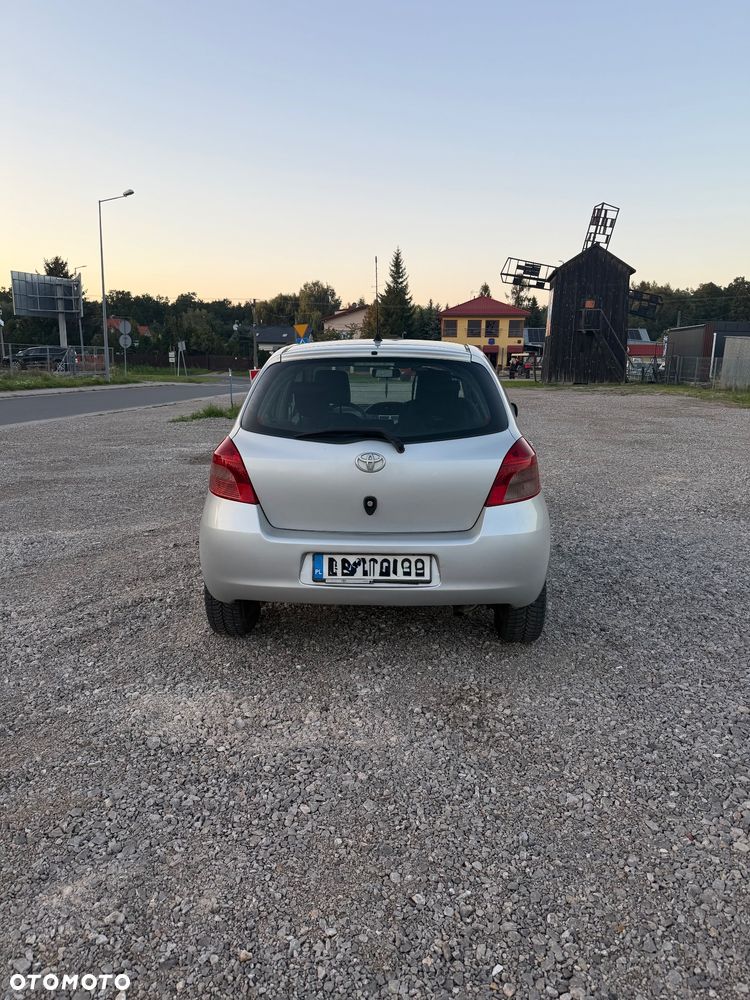 Toyota Yaris - 5