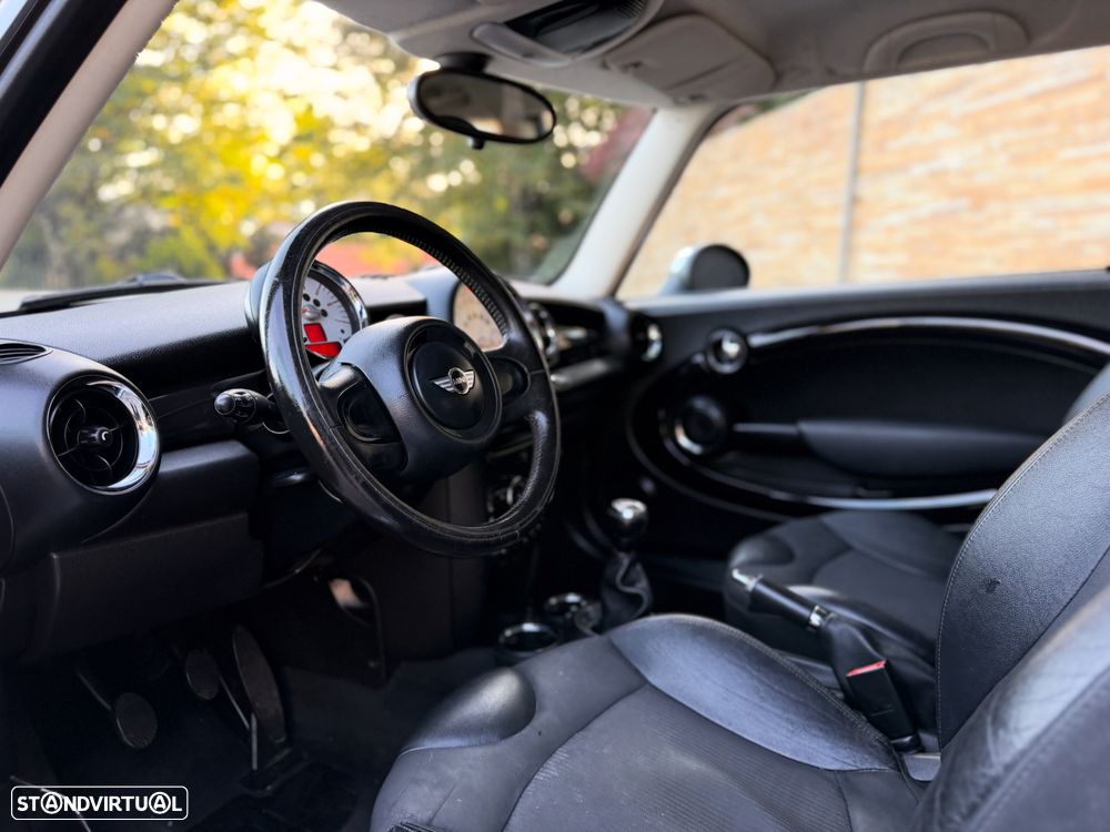 MINI 3 Portas - 12