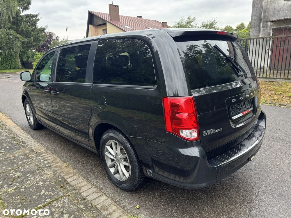 Dodge Grand Caravan 3.6 R/T - 8