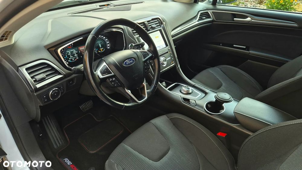 Ford Mondeo 2.0 EcoBlue Titanium - 16