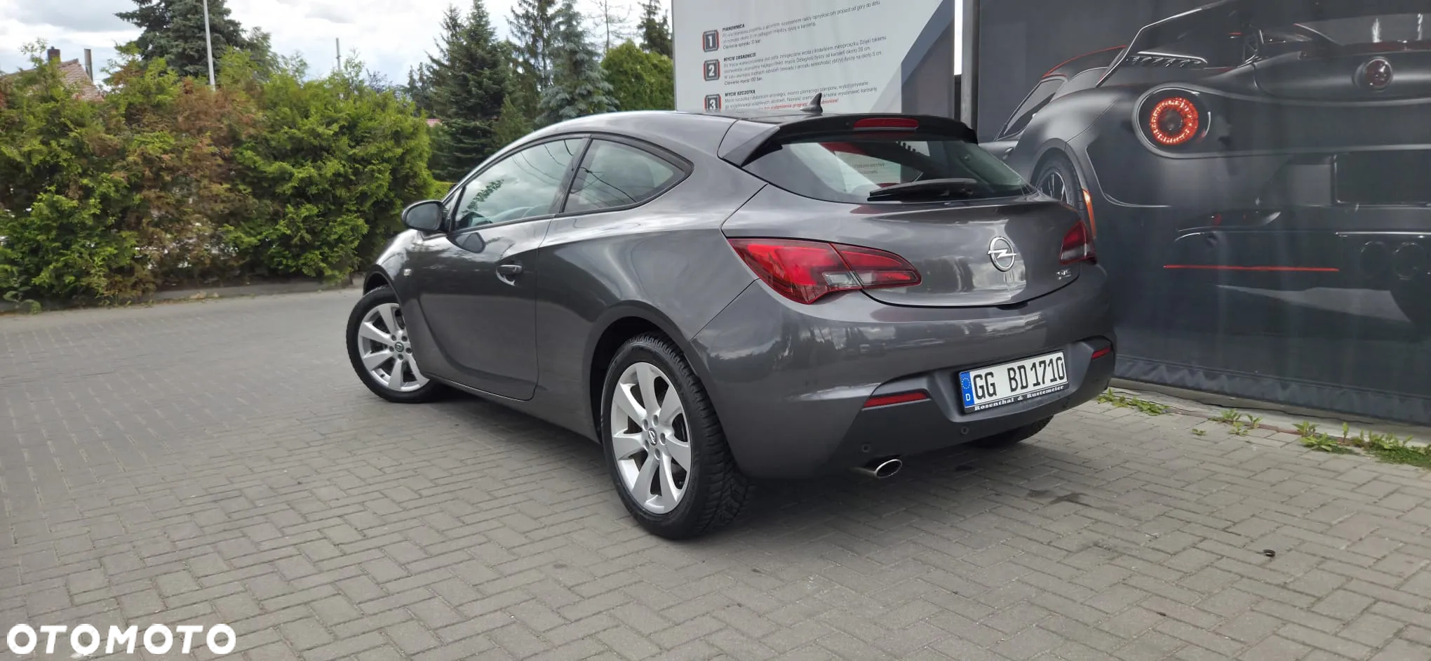 Opel Astra GTC 1.6 Turbo Innovation - 14