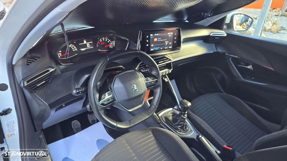 Peugeot 2008 1.2 PureTech Active - 13