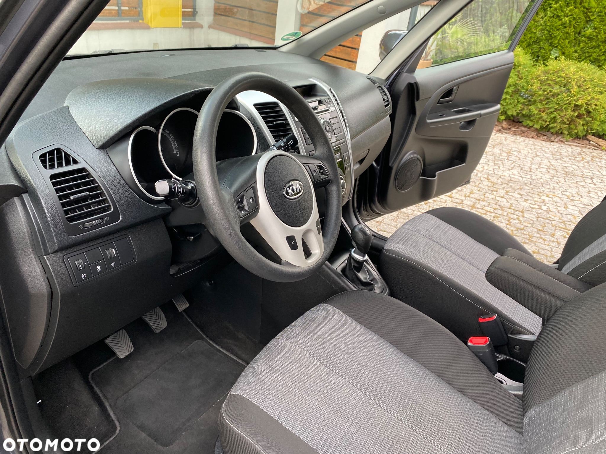 Kia Venga - 29
