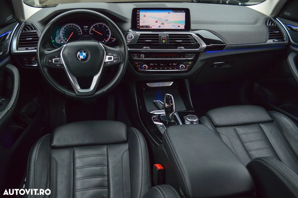 BMW X3 xDrive20d AT Luxury Line - 36