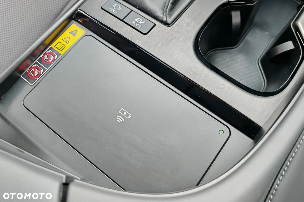 Lexus ES 300h Business Edition - 26