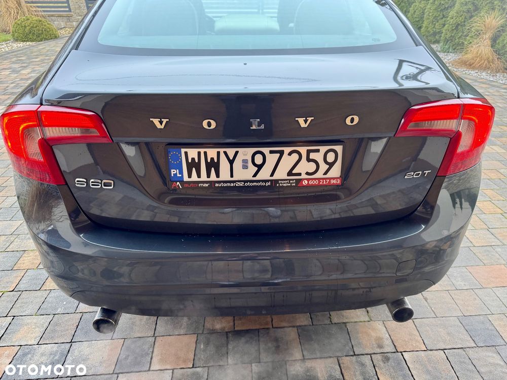 Volvo S60 2.0T Momentum - 8