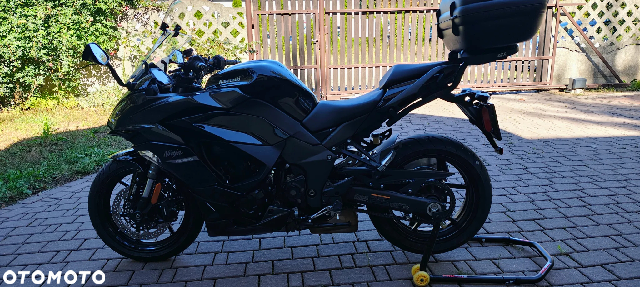 Kawasaki Ninja 1000 SX - 6
