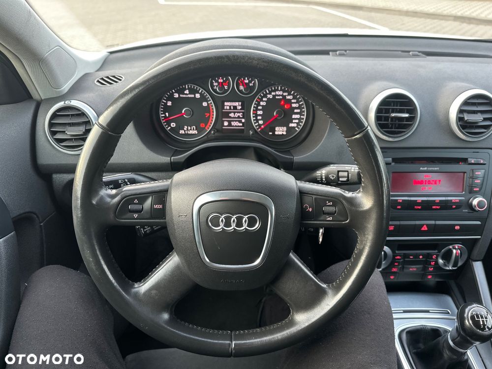 Audi A3 Sportback 1.4 TFSI Ambiente - 18