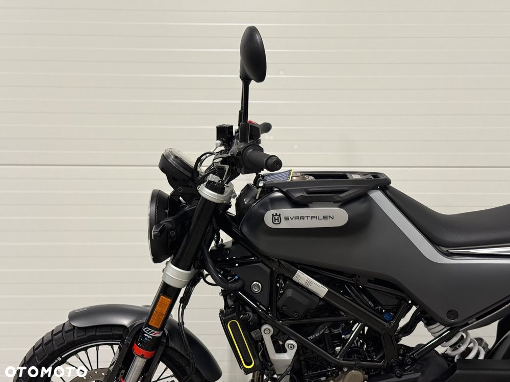 Husqvarna Svartpilen - 24