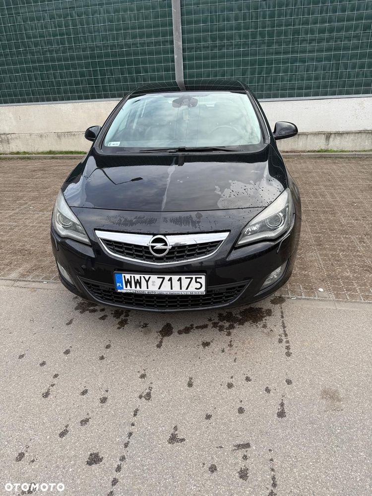 Opel Astra 1.6 T Cosmo - 10