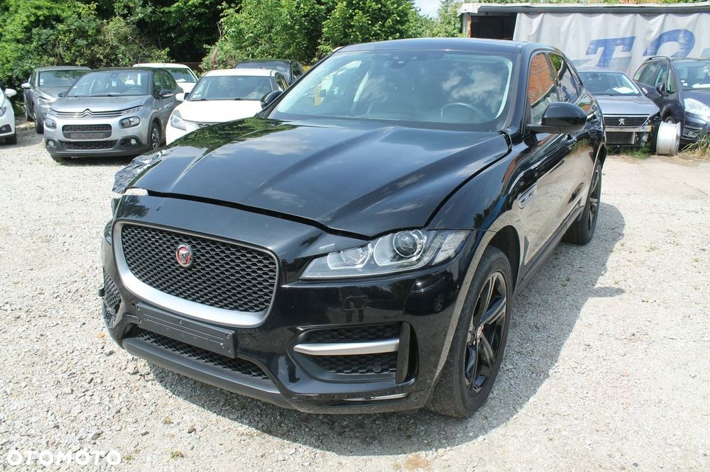 Jaguar F-Pace - 1