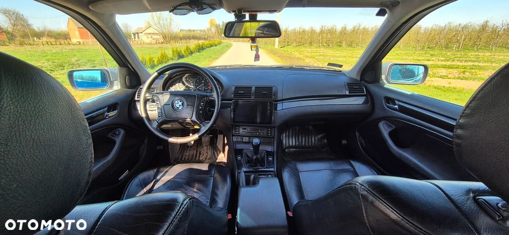 BMW Seria 3 320i - 4