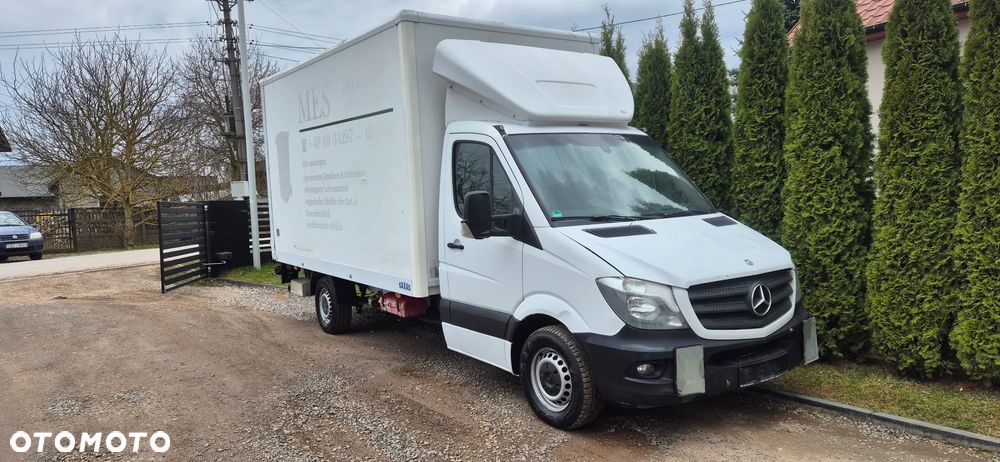 Mercedes-Benz Sprinter - 1
