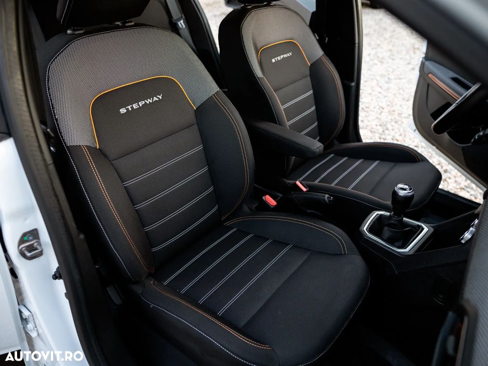 Dacia Sandero Stepway TCe 90 MT6 Essential - 23