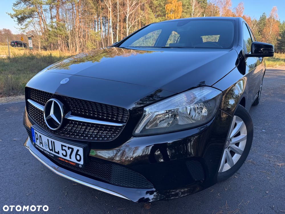 Mercedes-Benz Klasa A 180 BlueEFFICIENCY Edition Style - 1