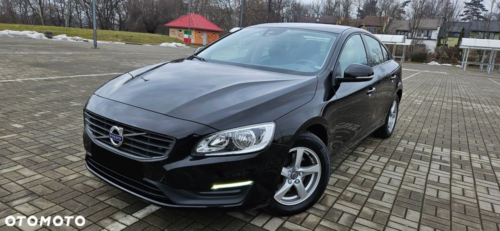 Volvo S60 D2 Momentum - 2