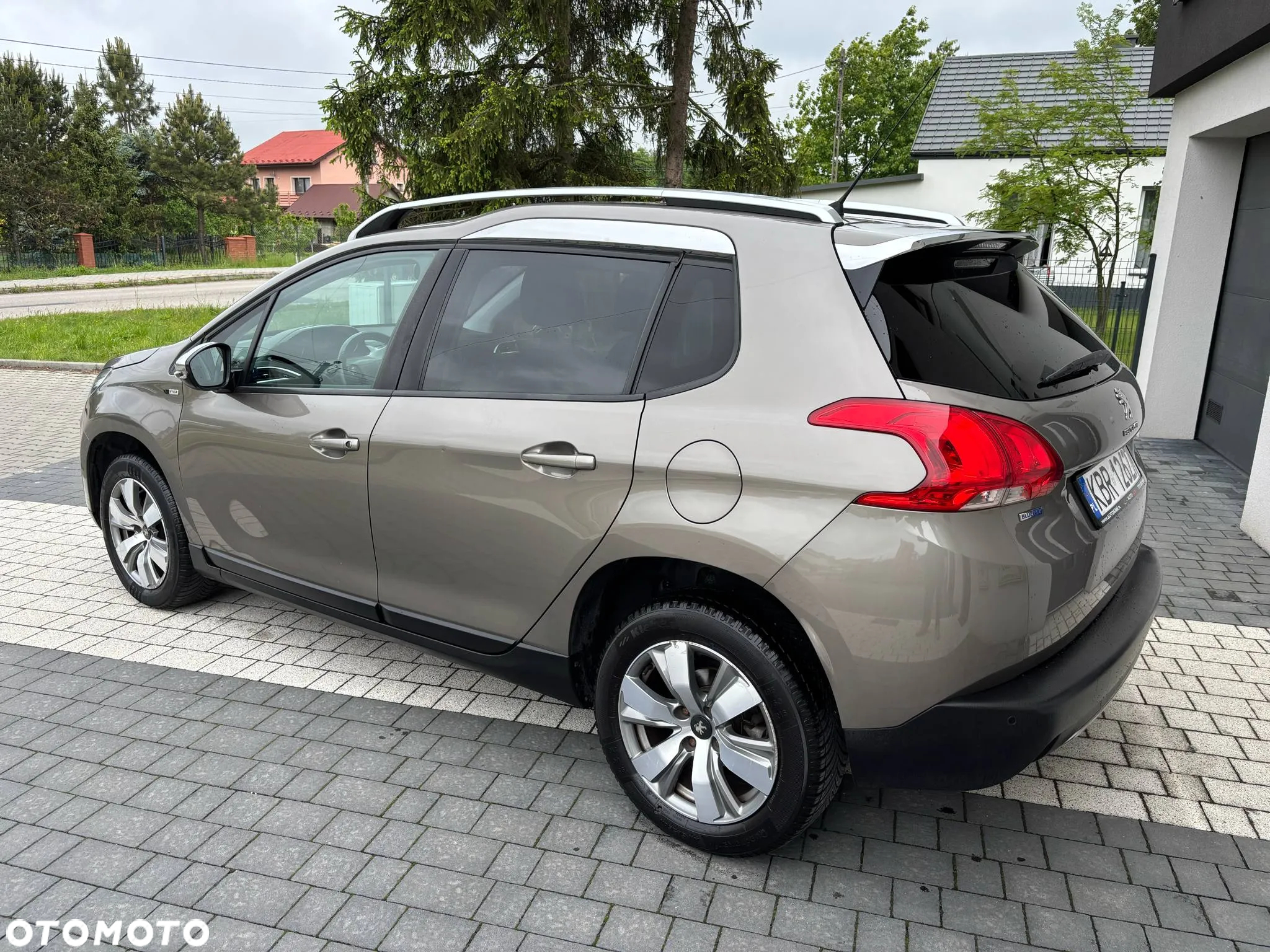 Peugeot 2008 1.6 BlueHDi Style - 2