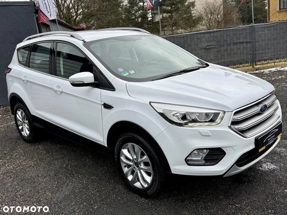 Ford Kuga 1.5 EcoBoost 2x4 Titanium - 5