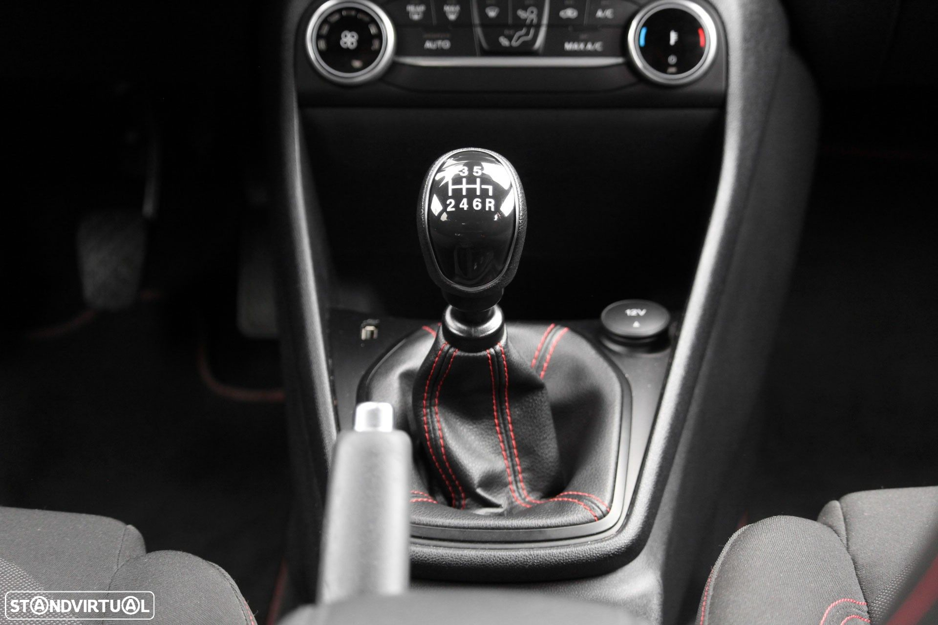 Ford Fiesta 1.0 EcoBoost MHEV ST-Line - 22