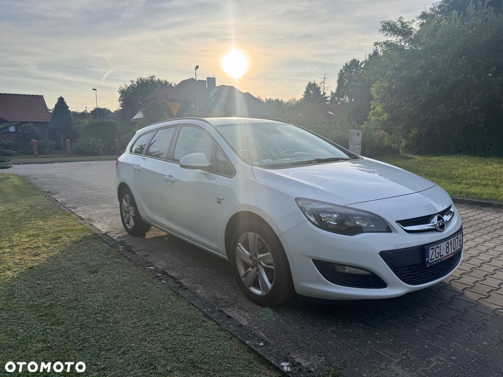 Opel Astra 2.0 CDTI DPF Automatik 150 Jahre - 4