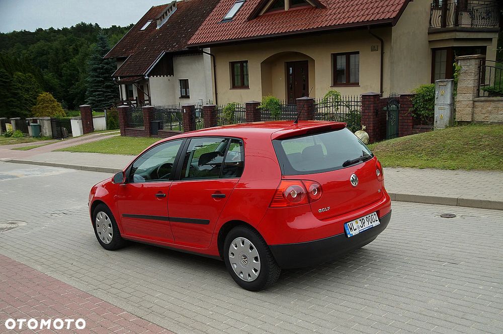 Volkswagen Golf 1.6 Comfortline - 4