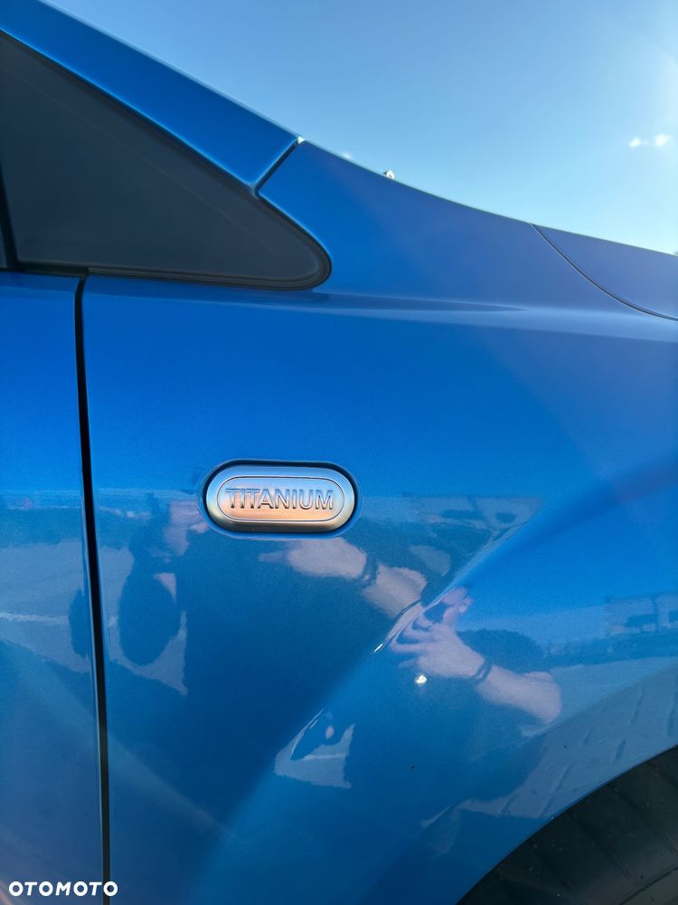 Ford Focus 2.0 16V Titanium - 11
