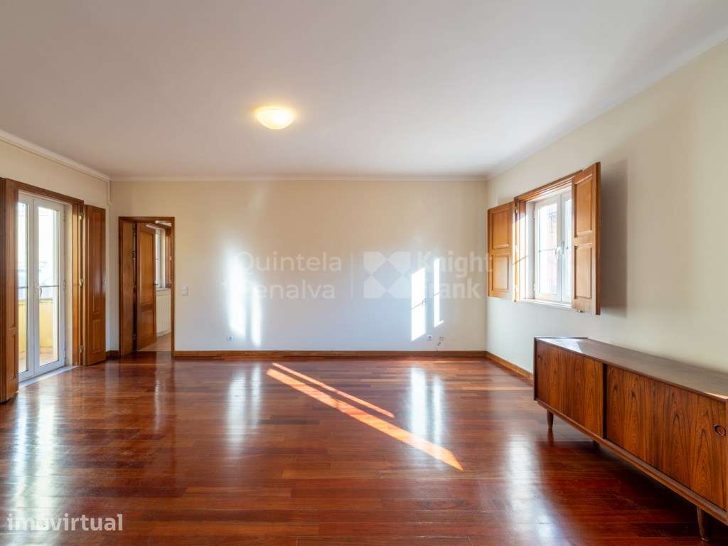 Apartamento T3 para arrendamento sem móveis em Santo António - Grande imagem: 2/27